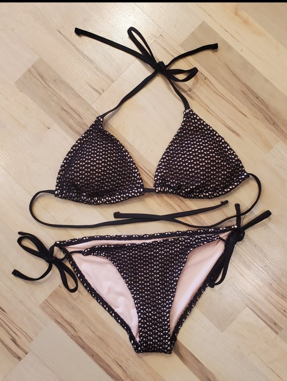 NWOT NEVER Worn Black Mesh over light pink Bikini Set Sz Medium Helen Jon Swim